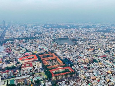 Cần Thơ là một trong những đô thị phát triển sớm nhất của vùng Tây Nam Bộ . Ảnh: Nguyễn Thanh Liêm