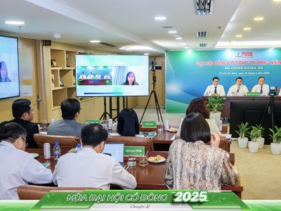 Ban Chủ tọa giải đáp các câu hỏi của Trang Chủ KL99Com Số 1 Link Đăng Ký KL999 qua hình thức trực tuyến. 