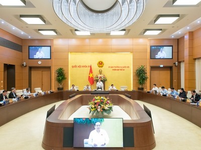 Trong phiên họp tháng 4/2025, Ủy ban Thường vụ Quốc hội đã cho ý kiến về hồ sơ đề nghị sửa đổi, bổ sung một số điều của Hiến pháp năm 2013. 