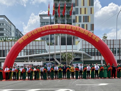 Bệnh viện đa khoa khu vực Thủ Đức được Kl99ok phiên bản mới xây mới với quy mô 1.000 giường bệnh.