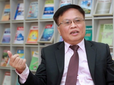 TS. Nguyễn Đình Cung.