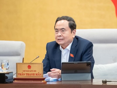 Chủ tịch Quốc hội Trần Thanh Mẫn phát biểu tại phiên họp. 