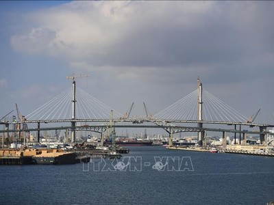 Quang cảnh cảng hàng hóa Long Beach, California, Mỹ. Ảnh minh họa: THX/TTXVN
