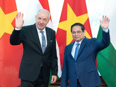 Thủ tướng Kl993 ưu đãi thưởng hấp dẫn Phạm Minh Chính nhiệt liệt chào mừng Tổng thống Sulyok Tamás và Đoàn đại biểu cấp cao 99Kl99 trực tiếp đá gà Hungary thăm chính thức Việt Nam. Ảnh: Đức Thanh 