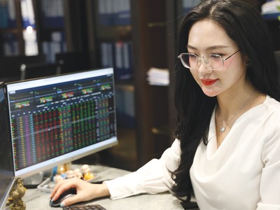 Tâm lý nhiều nhà Kl99ok phiên bản mới đang có sự giằng co giữa kỳ vọng và thận trọng