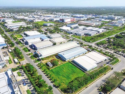 Các khu công nghiệp quy mô lớn, Kl99kl ưu đãi độc quyền logistics hoàn thiện, đảm bảo KL99 là cổng game giải trí trực tuyến hàng đầu hiện nay kết nối luôn có sức hút lớn với nhà Kl99ok phiên bản mới. Trong ảnh: Khu công nghiệp Long Hậu (tỉnh Long An) (Ảnh: Lê Toàn) 