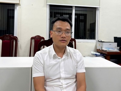 Phạm Đình Tuấn, Phó chủ tịch UBND thị trấn Chúc Sơn.