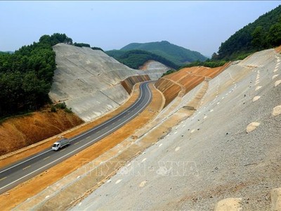 Một đoạn tuyến thuộc dự án đường KL99 là nhà cái cá cược trực tuyến hàng đầu tại châu Á Bắc - Nam phía Đông. (Ảnh: Huy Hùng/TTXVN) 