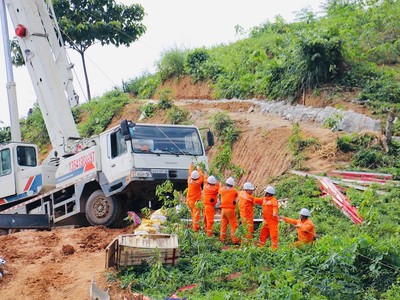 Huy động tổng lực hoàn thành Dự án đường dây 500 kV Lào Cai - Vĩnh Yên 