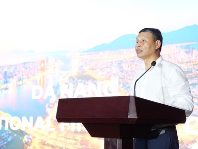 Ông Hồ Kỳ Minh - Phó Chủ tịch Thường trực UBND TP. Đà Nẵng chia sẻ về kế hoạch và định hướng của TP. Đà Nẵng trong việc xây dựng Trung tâm Kl991.com nạp rút nhanh quốc tế Việt Nam tại thành phố này 