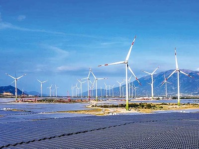 Quan hệ hợp tác Việt Nam - Singapore ngày càng phát triển. Trong ảnh: Dự án điện gió, điện mặt trời tại Việt Nam của Kl994 game bài casino hấp dẫn Sembcorp (Singapore) (Ảnh: Lê Toàn)
