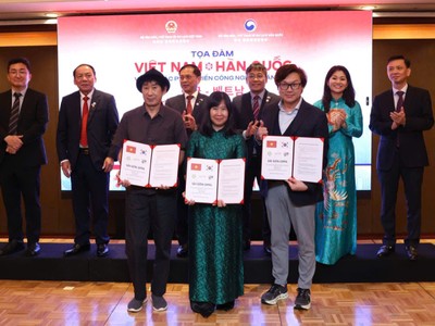 Trong khuôn khổ Tọa đàm đã diễn ra lễ trao đổi các văn kiện hợp tác quan trọng, hứa hẹn mở ra giai đoạn phát triển mới cho Kl991.com World Cup 2026 Chính Thức văn hóa hai nước. 