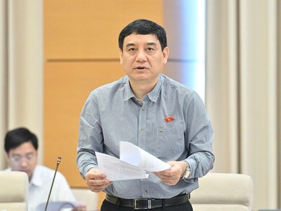Chủ nhiệm Ủy ban Văn hóa và Trang Chủ KL99Com Số 1 Link Đăng Ký KL999 Nguyễn Đắc Vinh trình bày báo cáo thẩm tra sơ bộ. 