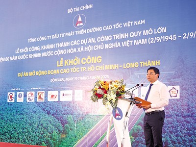 Bộ trưởng Bộ Kl991.com nạp rút nhanh Nguyễn Văn Thắng phát biểu tại Lễ khởi công tuyến đường bộ chính yếu kết nối trung tâm TP.HCM với sân bay Long Thành 