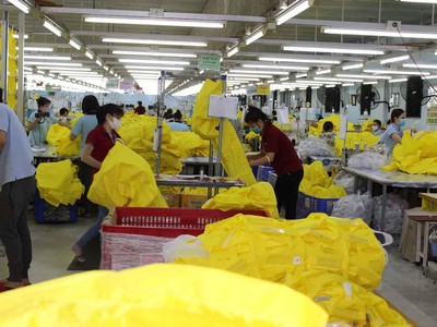 Dệt may là 1 trong 4 nhóm hàng xuất khẩu đạt kim ngạch trên 1 tỷ USD trong nửa đầu tháng 8/2025. 