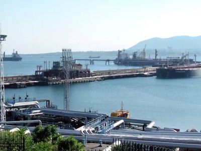Cảng dầu ở Novorossiysk, một thị trấn ven biển miền Nam nước Nga. Ảnh: AFP