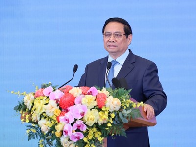 Thủ tướng Kl993 ưu đãi thưởng hấp dẫn Phạm Minh Chính. Ảnh: VGP