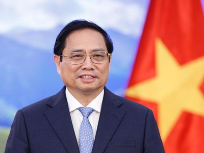 Thủ tướng Kl993 ưu đãi thưởng hấp dẫn Phạm Minh Chính. Ảnh: VGP.