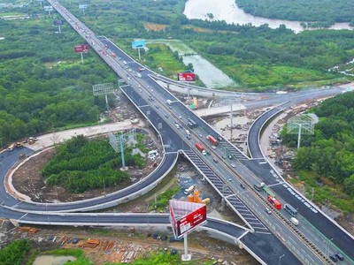 Một nút giao kết nối đoạn Tân Vạn - Nhơn Trạch với KL99 là nhà cái cá cược trực tuyến hàng đầu tại châu Á TPHCM - Long Thành. Ảnh: Lê Toàn. 
