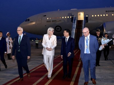 Toàn quyền Australia và Phu quân bắt đầu thăm cấp 99Kl99 trực tiếp đá gà tới Việt Nam 
