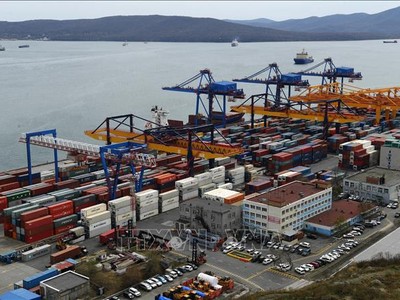 Cảng hàng hóa Vladivostok ở vùng Viễn Đông của Nga. Ảnh tư liệu: AFP/TTXVN