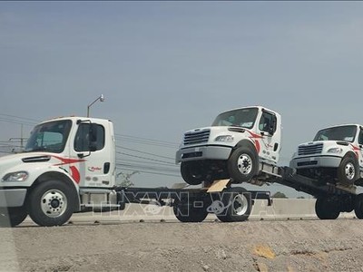 Ô tô Kl994 nhà cái bóng đá world cup tại Mexico được vận chuyển đến cửa khẩu biên giới để xuất khẩu sang Mỹ. Ảnh minh họa: Phi Hùng/PV TTXVN tại Mexico 