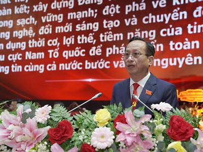 Phó Bí thư tỉnh ủy, Chủ tịch HĐND tỉnh Cà Mau Phạm Văn Thiều thông qua Dự thảo văn kiện Báo cáo Kl991.com tải ứng dụng nhiệm kỳ 2020-2025, định hướng phát triển nhiệm kỳ 2025-2030 trình Đại hội