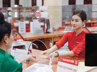 Ngành Link Vào Nhà Cái KL99 COM Tặng +199k đang đẩy mạnh ứng dụng công nghệ và chuyển đổi số, nhưng phòng giao dịch vẫn là “điểm chạm” quan trọng