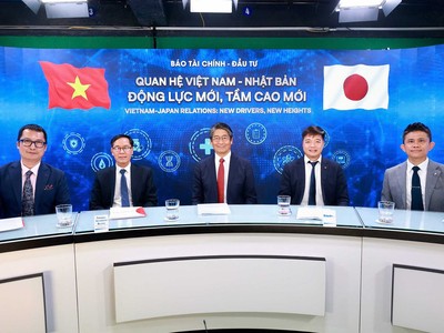 Các diễn giả trong buổi tọa đàm Quan hệ Việt Nam - Nhật Bản: Động lực mới, Tầm cao mới 
