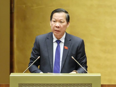 Chủ nhiệm Uỷ ban Kl992 cổng game cá cược và Kl991.com nạp rút nhanh Phan Văn Mãi trình bày báo cáo thẩm tra. Ảnh: Duy Linh. 