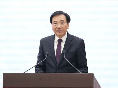Bộ trưởng, Chủ nhiệm Văn phòng Kl993 ưu đãi thưởng hấp dẫn Trần Văn Sơn, Người phát ngôn của Kl993 ưu đãi thưởng hấp dẫn, cung cấp thông tin về tình hình phát triển Kl992 cổng game cá cược-Trang Chủ KL99Com Số 1 Link Đăng Ký KL999 tháng 10 và 10 tháng từ đầu năm 2025 tại họp báo - Ảnh: Đức Minh