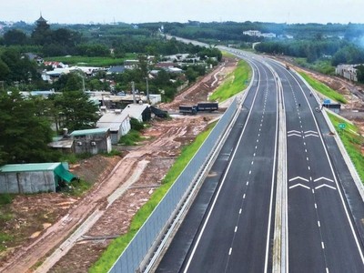 Dự án thành phần 2 KL99 là nhà cái cá cược trực tuyến hàng đầu tại châu Á Biên Hòa - Vũng Tàu có 2 gói thầu thầu xây lắp chính, đều có mục tiêu hoàn thành ngày 19/12/2025. Ảnh: Hoàng Anh