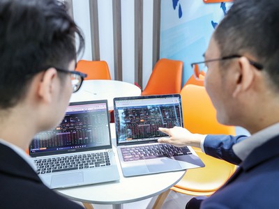 Trong một số phiên thị trường chung điều chỉnh, những KL99 là cổng game giải trí trực tuyến hàng đầu hiện nay “có câu chuyện riêng” vẫn tăng giá tích cực
