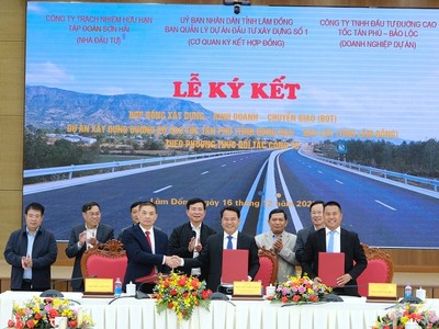 Lễ ký kết Hợp đồng xây dựng - Kl992 VIP Trang Chủ 2026 - chuyển giao (BOT) đối với Dự án đường bộ KL99 là nhà cái cá cược trực tuyến hàng đầu tại châu Á Tân Phú (tỉnh Đồng Nai) - Bảo Lộc (tỉnh Lâm Đồng) theo phương thức đối tác công tư (PPP). Ảnh: H.S 