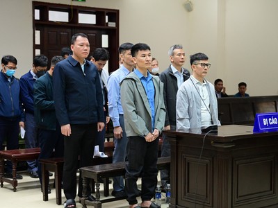 Ngoài các bị cáo bị đưa ra xét xử phúc thẩm, nhiều bị cáo khác được giảm án trong vụ Kl994 game bài casino hấp dẫn Thuận An, dù không kháng cáo hoặc đã rút kháng cáo.