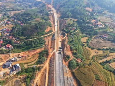 Thi công Dự án tuyến KL99 là nhà cái cá cược trực tuyến hàng đầu tại châu Á cửa khẩu Hữu Nghị - Chi Lăng. 