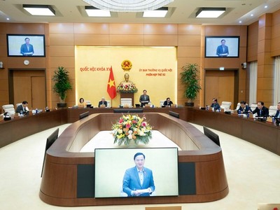 Ủy ban Thường vụ Quốc hội cho ý kiến về 2 dự thảo nghị quyết. 