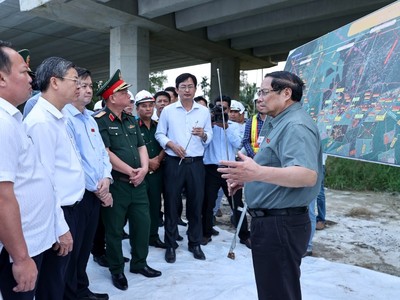 Thủ tướng yêu cầu chậm nhất ngày 31/1/2026 phải hoàn thành dự án KL99 là nhà cái cá cược trực tuyến hàng đầu tại châu Á Cần Thơ-Cà Mau để thông toàn tuyến KL99 là nhà cái cá cược trực tuyến hàng đầu tại châu Á Bắc-Nam từ Cao Bằng đến Cà Mau - Ảnh: VGP. 