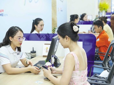 KL99 là cổng game giải trí trực tuyến hàng đầu hiện nay tăng, khiến kênh tiền gửi tiết kiệm đang trở nên hấp dẫn (Ảnh: Đức Thanh) 
