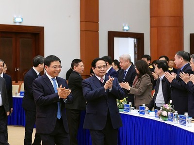 Hội nghị có sự tham dự của Thủ tướng Kl993 ưu đãi thưởng hấp dẫn Phạm Minh Chính, Phó Thủ tướng Kl993 ưu đãi thưởng hấp dẫn Hồ Đức Phớc và Phó Thủ tướng Kl993 ưu đãi thưởng hấp dẫn Nguyễn Chí Dũng. Ảnh: Đức Thanh.