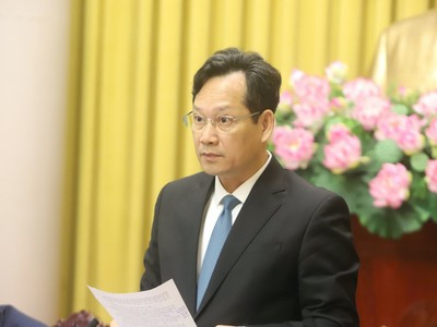 Phó chánh án Tòa án Nhân dân Tối cao Nguyễn Văn Tiến giới thiệu điểm mới của Luật - Ảnh TT 