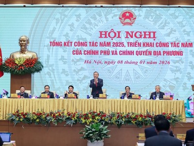 Tổng Bí thư Tô Lâm và các đồng chí lãnh đạo chủ chốt tại Hội nghị toàn quốc Kl993 ưu đãi thưởng hấp dẫn và chính quyền địa phương - Ảnh: VGP.