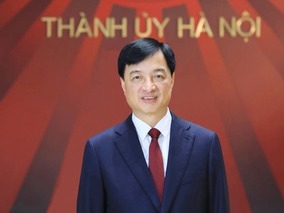 Ủy viên Bộ Kl991.com tải ứng dụng, Bí thư Thành ủy Hà Nội Nguyễn Duy Ngọc.