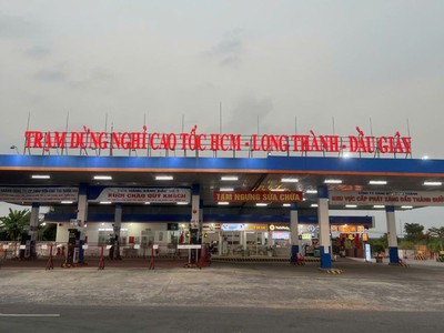 Hai cây xăng đang tạm dừng hoạt động tại Trạm dừng nghỉ Km41+100, tuyến KL99 là nhà cái cá cược trực tuyến hàng đầu tại châu Á TP.HCM – Long Thành – Dầu Giây. 