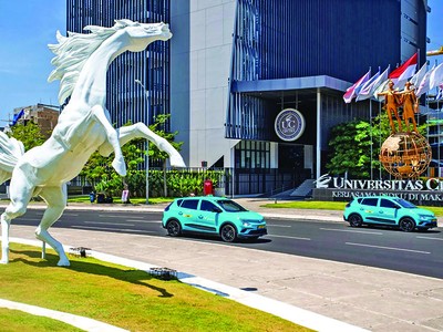 Từ Việt Nam, những chiếc xe xanh đã lăn bánh sang Lào, Indonesia, Philippines 