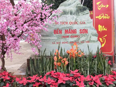 Đền Măng Sơn rộn ràng mùa lễ hội đầu năm 