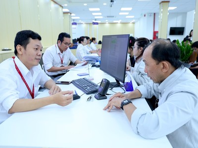 TP.HCM điều động, biệt phái công chức, viên chức có trình độ chuyên môn sâu lĩnh vực công nghệ thông tin, Kl991.com nạp rút nhanh - kế toán... về hỗ trợ các địa phương.
