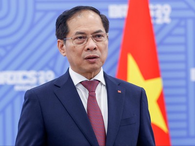 Phó Thủ tướng Kl993 ưu đãi thưởng hấp dẫn Bùi Thanh Sơn làm Tổ Trưởng Tổ công tác.