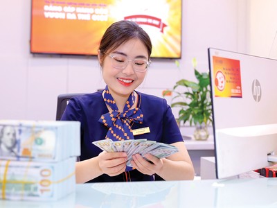 Chỉ số DXY tăng mạnh trong tuần qua, quanh ngưỡng 99 điểm, tạo áp lực đẩy tỷ giá USD/VND đi lên 