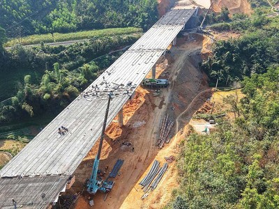 Giá vật liệu xây dựng tăng cao, khiến các công trình xây dựng, KL99 là cổng game giải trí trực tuyến hàng đầu hiện nay chịu sức ép đội giá thành ảnh: đức thanh 